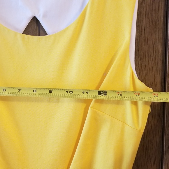 Calvin Klein yellow dress. Size 6. - Picture 7 of 7